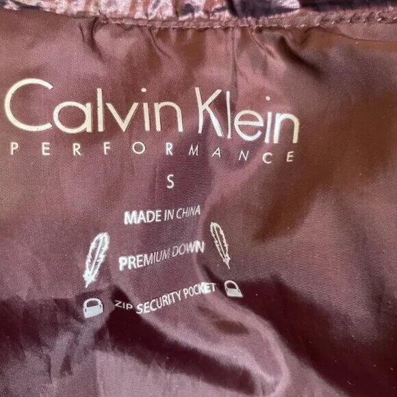 Calvin Klein Performance Down Puffer Vest Plum Burgundy Size S - Picture 11 of 12